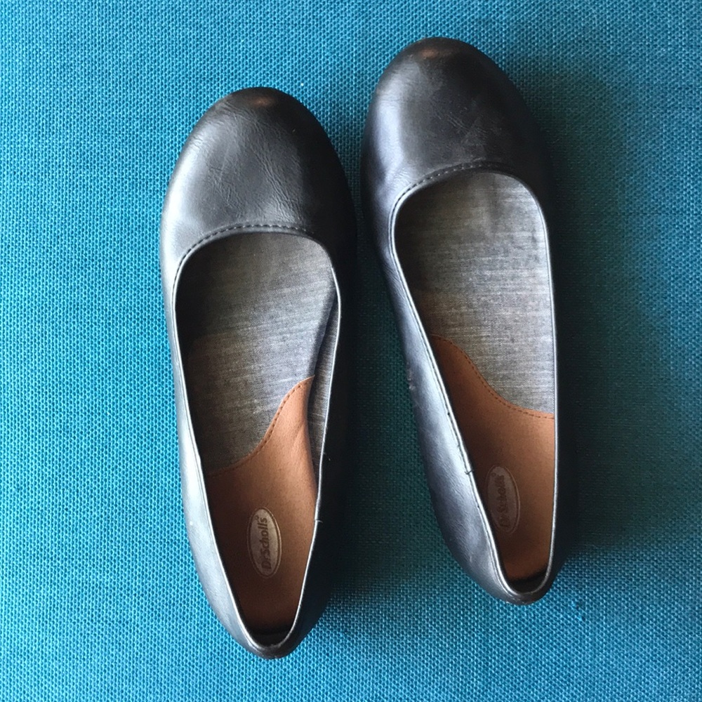 Dr. Scholl’s black flats